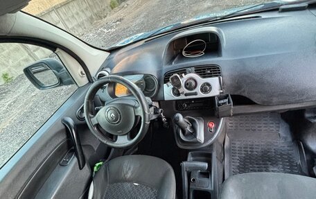 Renault Kangoo II рестайлинг, 2012 год, 600 000 рублей, 10 фотография