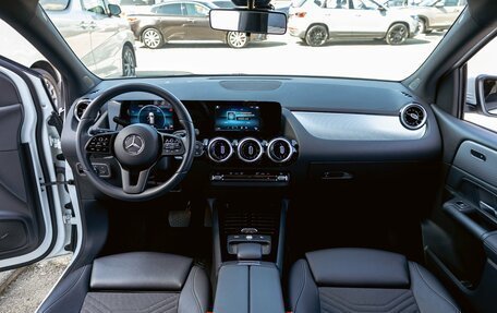 Mercedes-Benz B-Класс, 2019 год, 1 995 000 рублей, 16 фотография