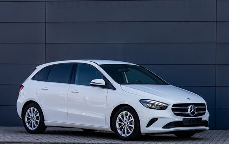 Mercedes-Benz B-Класс, 2019 год, 1 995 000 рублей, 9 фотография