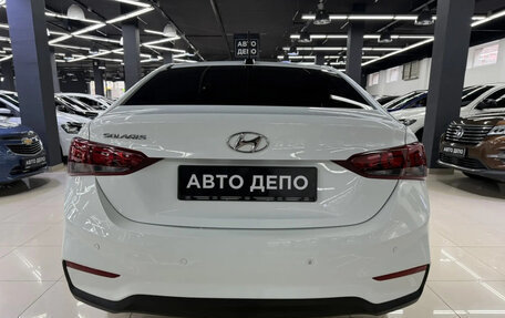 Hyundai Solaris II рестайлинг, 2018 год, 949 000 рублей, 2 фотография