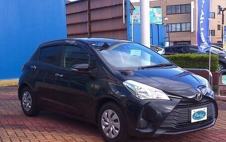 Toyota Vitz, 2017 год, 870 000 рублей, 3 фотография