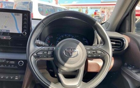 Toyota Yaris Cross, 2023 год, 1 495 000 рублей, 12 фотография