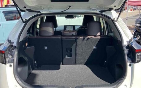 Toyota Yaris Cross, 2023 год, 1 495 000 рублей, 23 фотография