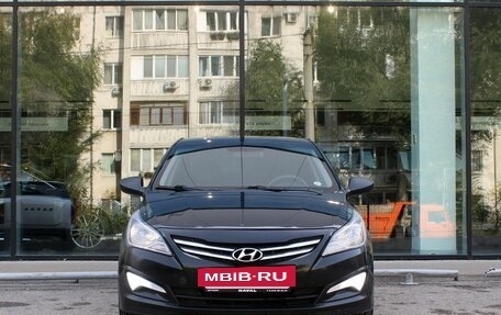 Hyundai Solaris II рестайлинг, 2015 год, 1 040 000 рублей, 2 фотография
