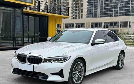 BMW 3 серия, 2022 год, 3 030 000 рублей, 1 фотография