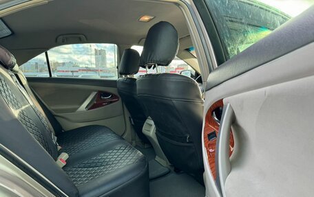 Toyota Camry, 2007 год, 650 000 рублей, 13 фотография