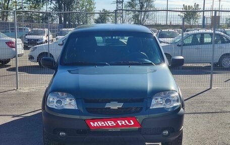 Chevrolet Niva I рестайлинг, 2016 год, 760 000 рублей, 3 фотография
