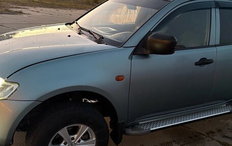 Mitsubishi L200 IV рестайлинг, 2007 год, 900 000 рублей, 6 фотография