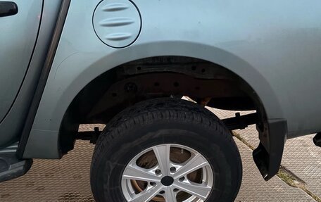 Mitsubishi L200 IV рестайлинг, 2007 год, 900 000 рублей, 7 фотография