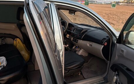 Mitsubishi L200 IV рестайлинг, 2007 год, 900 000 рублей, 26 фотография
