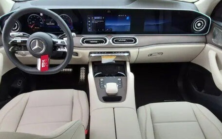 Mercedes-Benz GLE, 2026 год, 15 000 000 рублей, 7 фотография