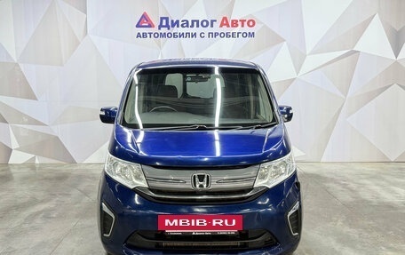 Honda Stepwgn IV, 2016 год, 1 300 000 рублей, 2 фотография