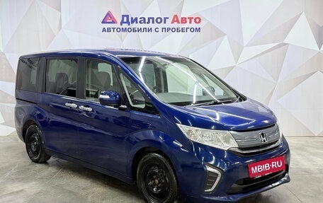 Honda Stepwgn IV, 2016 год, 1 300 000 рублей, 3 фотография