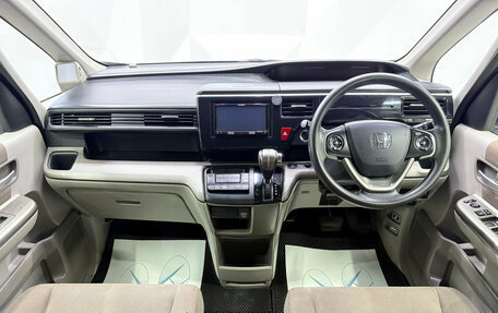 Honda Stepwgn IV, 2016 год, 1 300 000 рублей, 9 фотография