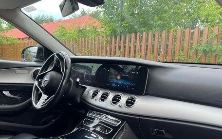 Mercedes-Benz E-Класс, 2021 год, 2 640 000 рублей, 21 фотография