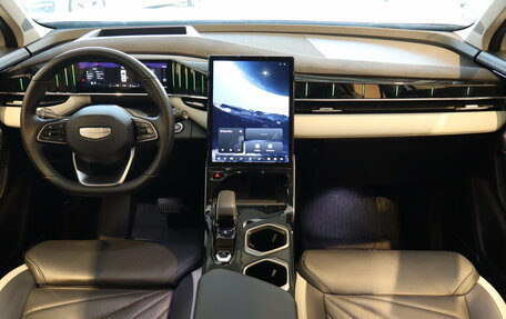 Geely Atlas, 2023 год, 2 599 000 рублей, 22 фотография