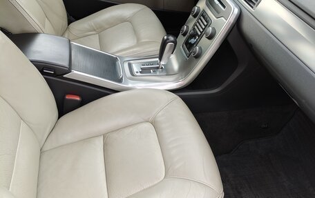 Volvo XC70 II рестайлинг, 2011 год, 1 630 000 рублей, 12 фотография