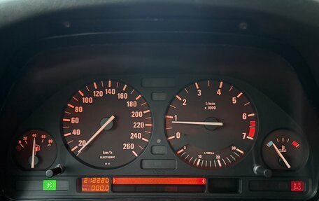 BMW 5 серия, 1993 год, 739 000 рублей, 17 фотография