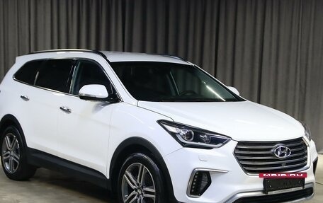 Hyundai Santa Fe III рестайлинг, 2017 год, 1 999 000 рублей, 3 фотография