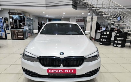 BMW 5 серия, 2018 год, 2 400 000 рублей, 6 фотография
