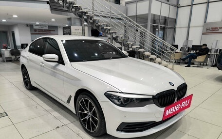 BMW 5 серия, 2018 год, 2 400 000 рублей, 7 фотография