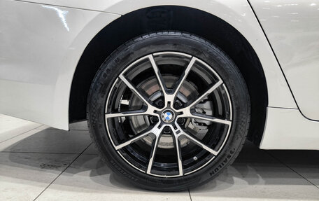 BMW 5 серия, 2018 год, 2 400 000 рублей, 22 фотография