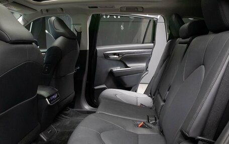 Toyota Highlander, 2025 год, 5 000 000 рублей, 16 фотография