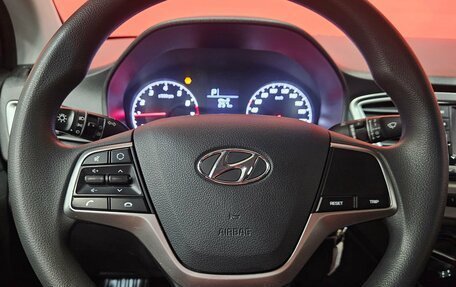 Hyundai Solaris II рестайлинг, 2022 год, 1 299 000 рублей, 10 фотография