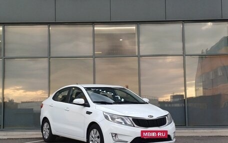 KIA Rio III рестайлинг, 2013 год, 595 000 рублей, 2 фотография