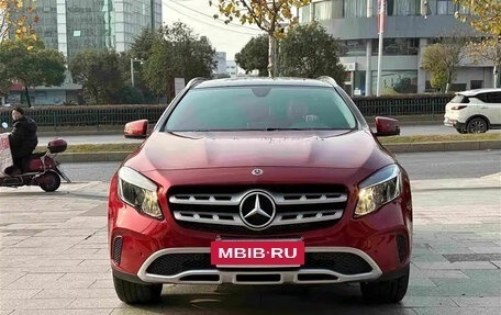 Mercedes-Benz GLA, 2017 год, 2 000 000 рублей, 2 фотография