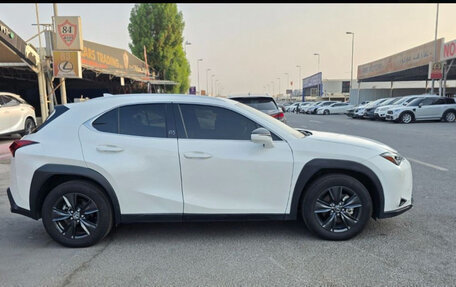 Lexus UX I, 2025 год, 3 900 000 рублей, 2 фотография