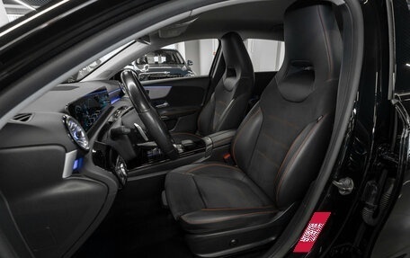 Mercedes-Benz A-Класс, 2021 год, 2 770 000 рублей, 14 фотография
