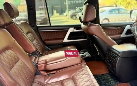 Toyota Land Cruiser 200, 2017 год, 4 800 000 рублей, 12 фотография