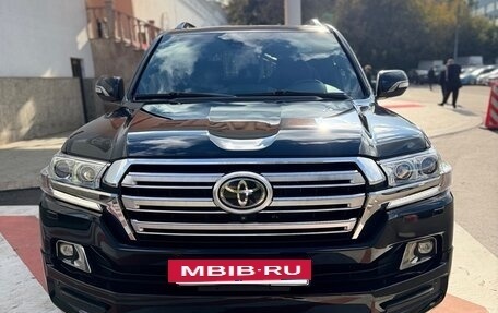 Toyota Land Cruiser 200, 2017 год, 4 800 000 рублей, 15 фотография