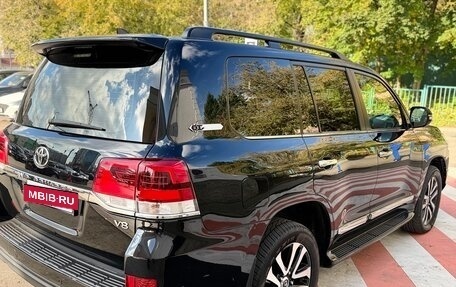 Toyota Land Cruiser 200, 2017 год, 4 800 000 рублей, 19 фотография