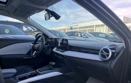Chevrolet Monza, 2023 год, 1 659 000 рублей, 24 фотография