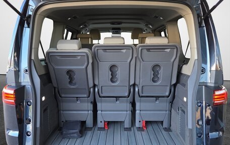 Volkswagen Multivan, 2023 год, 5 050 000 рублей, 10 фотография