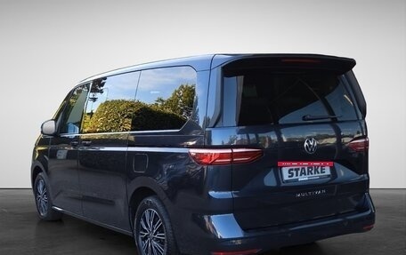 Volkswagen Multivan, 2023 год, 5 050 000 рублей, 3 фотография