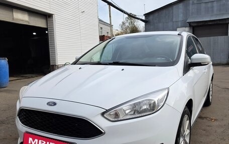 Ford Focus III, 2018 год, 990 000 рублей, 3 фотография
