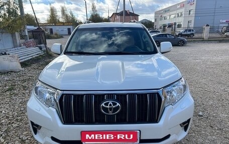 Toyota Land Cruiser Prado 150 рестайлинг 2, 2021 год, 4 780 000 рублей, 3 фотография