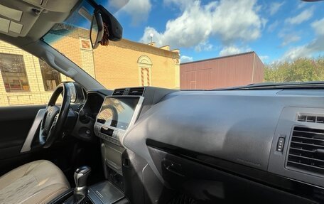 Toyota Land Cruiser Prado 150 рестайлинг 2, 2021 год, 4 780 000 рублей, 7 фотография