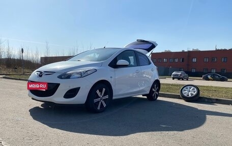 Mazda 2 III, 2012 год, 980 000 рублей, 4 фотография