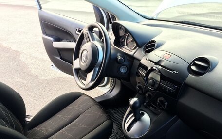 Mazda 2 III, 2012 год, 980 000 рублей, 7 фотография