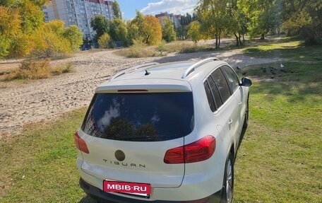 Volkswagen Tiguan I, 2011 год, 1 900 000 рублей, 6 фотография