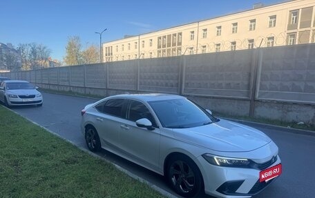 Honda Civic, 2022 год, 2 400 000 рублей, 6 фотография