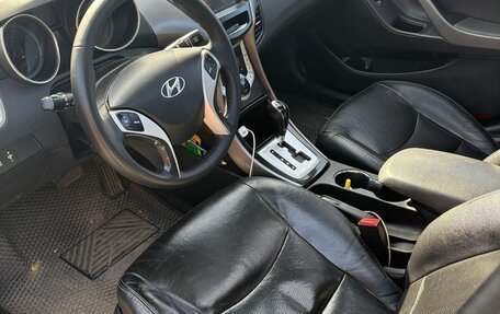 Hyundai Avante, 2012 год, 990 000 рублей, 4 фотография