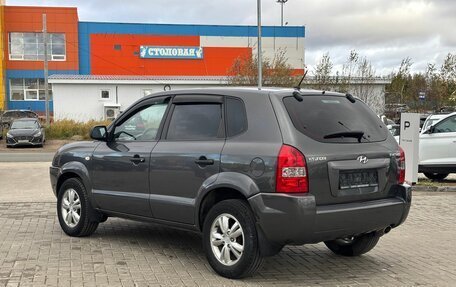 Hyundai Tucson III, 2008 год, 850 000 рублей, 4 фотография