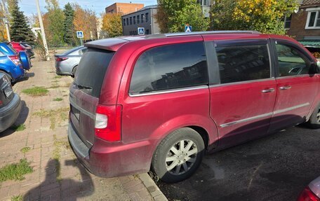 Chrysler Voyager IV, 2012 год, 1 300 000 рублей, 3 фотография