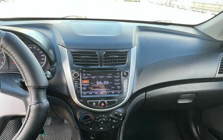 Hyundai Solaris II рестайлинг, 2014 год, 610 000 рублей, 16 фотография