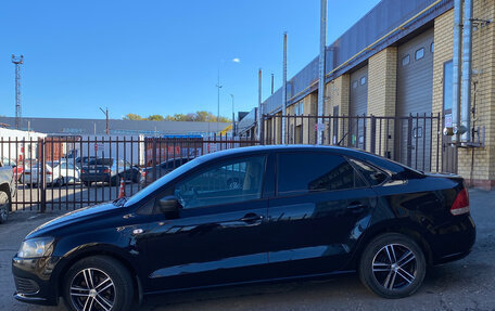 Volkswagen Polo VI (EU Market), 2012 год, 750 000 рублей, 2 фотография